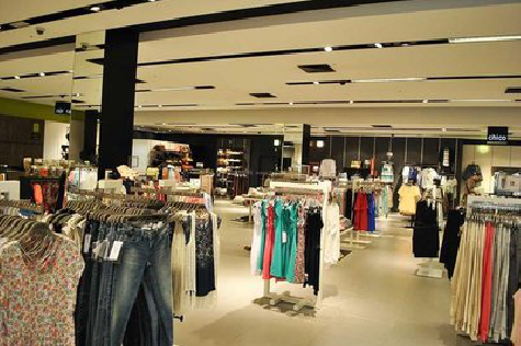 东山商场里的店面怎么装修？